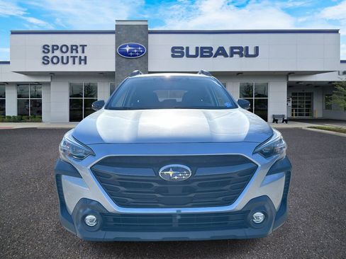Used 2023 Subaru Outback Premium image 8