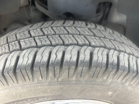 Used 2012 GMC Sierra 3500 SLE AWD/4WD image 7