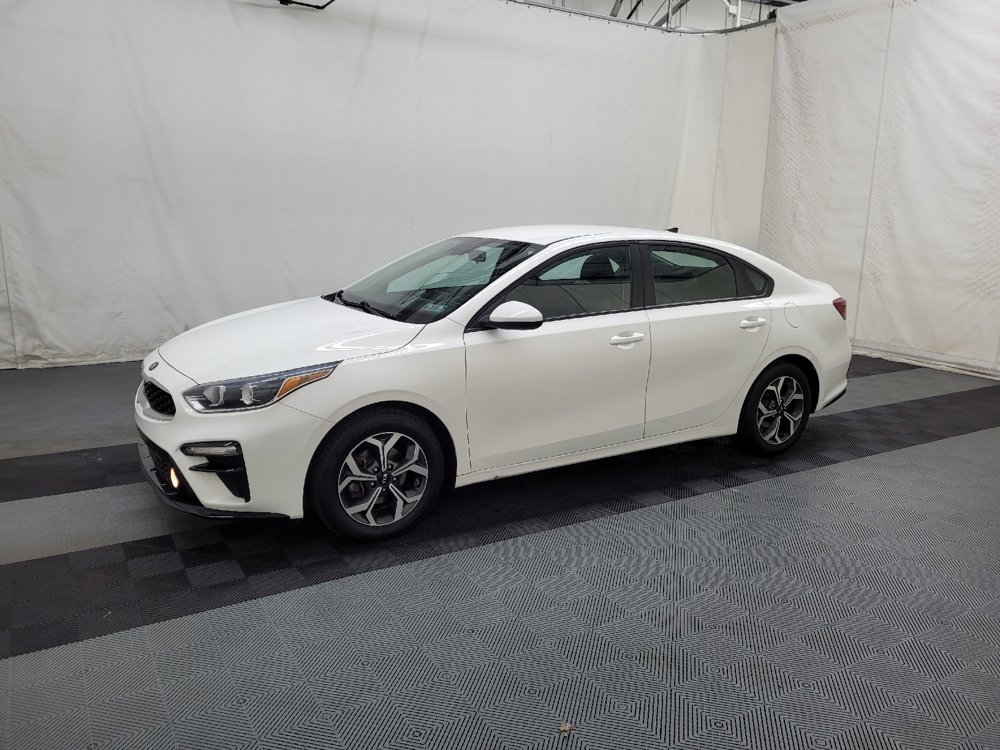 Used 2020 Kia Forte LXS FWD image 2