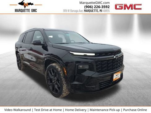 Used 2025 Chevrolet Traverse RS image 1