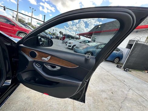 Used 2019 Mercedes-Benz C 300 Sedan image 16