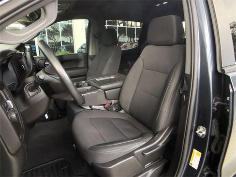 Used 2021 Chevrolet Silverado 1500 Custom image 3