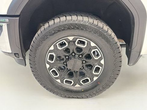 Used 2024 GMC Sierra 3500 Pro AWD/4WD image 25