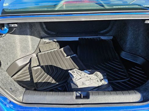 Used 2017 Honda Civic EX-L image 9