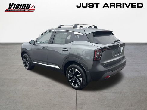 New 2026 Nissan Kicks SV w/ Cold Weather Package image 7