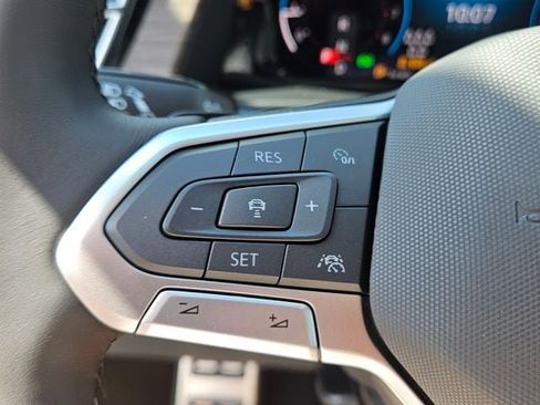 New 2026 Volkswagen Atlas SEL Premium R-Line image 23