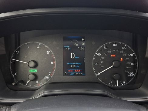 Used 2023 Toyota Corolla SE w/ SE Package image 20