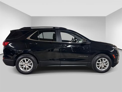 Used 2023 Chevrolet Equinox LT image 6