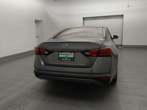 Used 2024 Nissan Altima 2.5 S FWD image 7