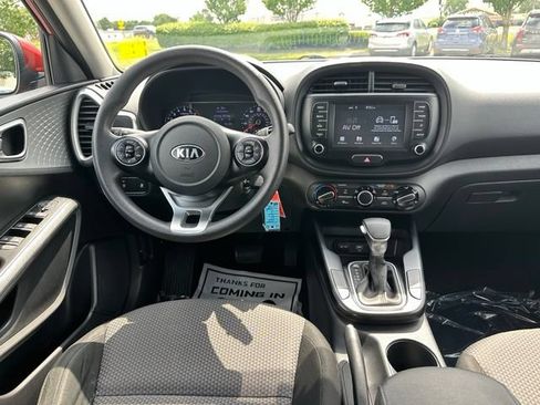 Used 2020 Kia Soul LX FWD image 13