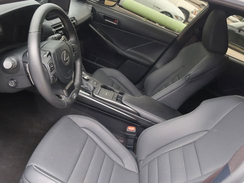 Used 2023 Lexus IS 500 image 16