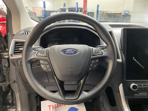 Used 2022 Ford Edge SE w/ Black Appearance Package AWD/4WD image 28