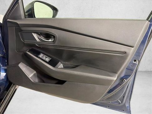 Used 2023 Honda Accord Touring image 16