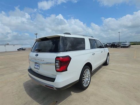 Used 2024 Ford Expedition Max Limited RWD image 9