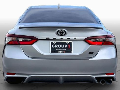 Used 2024 Toyota Camry SE FWD image 5