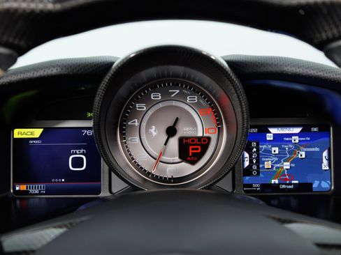 Used 2021 Ferrari 812 GTS RWD image 22