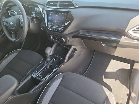 Used 2023 Chevrolet TrailBlazer LT w/ Convenience Package AWD/4WD image 34