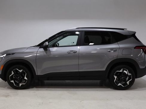 Used 2025 Kia Seltos S FWD image 4