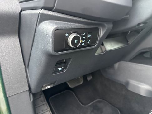 Used 2025 Ford Bronco Outer Banks image 26