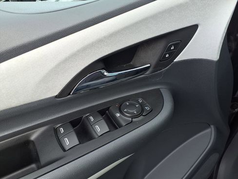 Used 2021 Chevrolet Bolt LT image 19