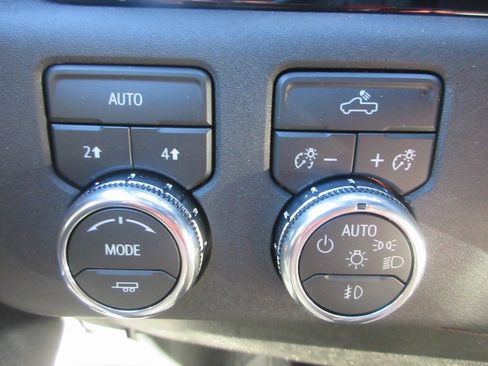 New 2026 GMC Sierra 1500 Elevation image 16