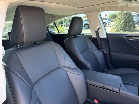 Used 2023 Lexus ES 350 w/ Accessory Package (Z2) image 20