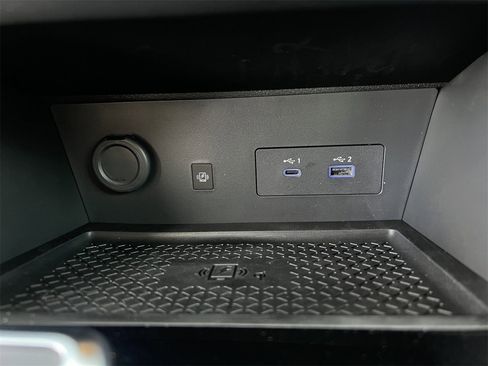 New 2025 Nissan Pathfinder SL image 12