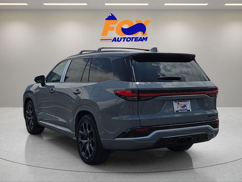 New 2026 Lexus TX 500h AWD image 3