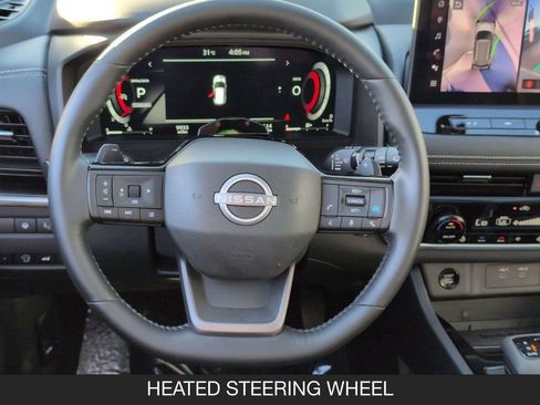 Certified 2025 Nissan Rogue SL w/ Tech Package FWD image 12