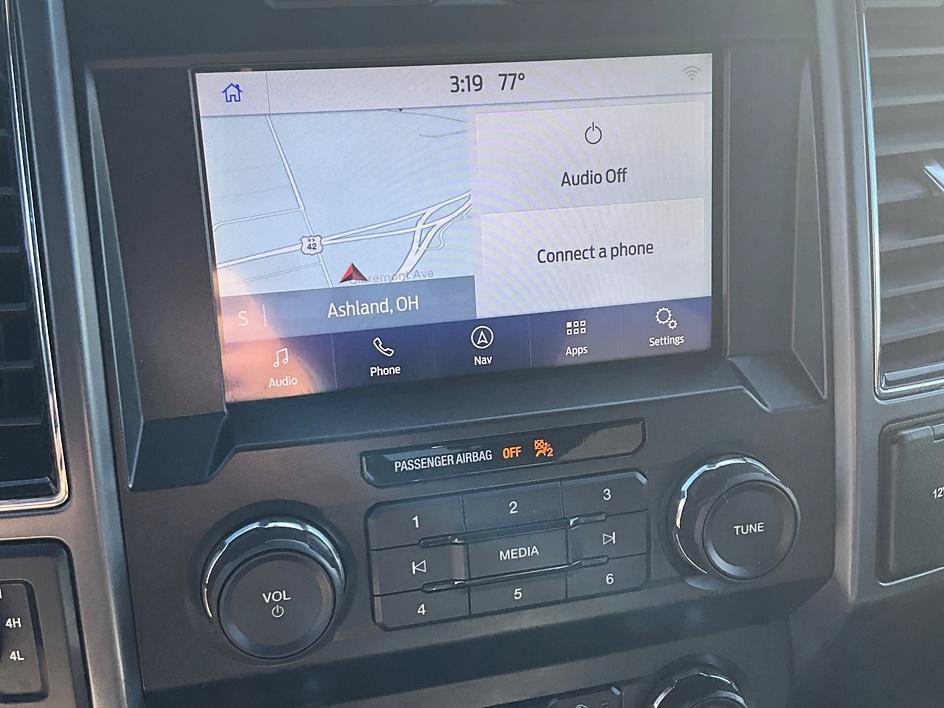 Used 2019 Ford F150 XLT w/ Equipment Group 302A Luxury AWD/4WD image 18