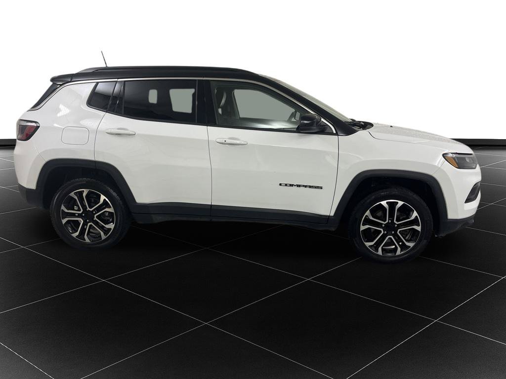 Used 2022 Jeep Compass Limited AWD/4WD image 6