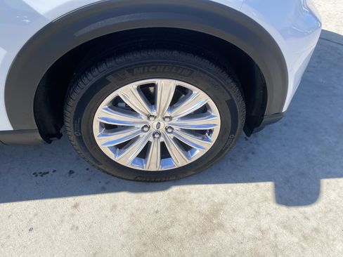 Used 2023 Ford Explorer Limited w/ Equipment Group 301A image 4