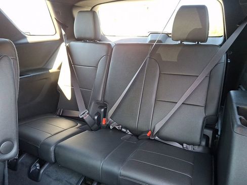 Used 2023 Chevrolet Traverse Premier w/ Redline Edition AWD/4WD image 11