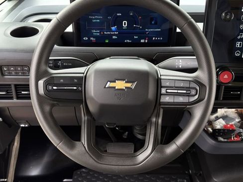 Used 2025 Chevrolet Brightdrop 600 w/ Power Door Package image 11