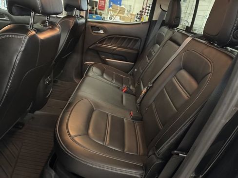Used 2022 GMC Canyon Denali w/ Denali Black Edition Package AWD/4WD image 21