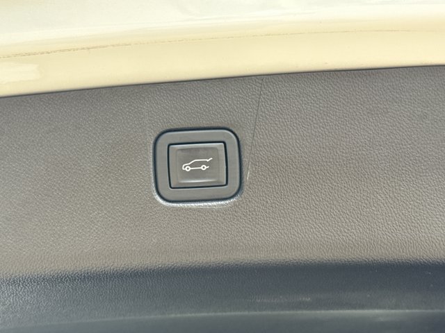 Used 2024 Chevrolet Blazer LT w/ Convenience Package FWD image 10