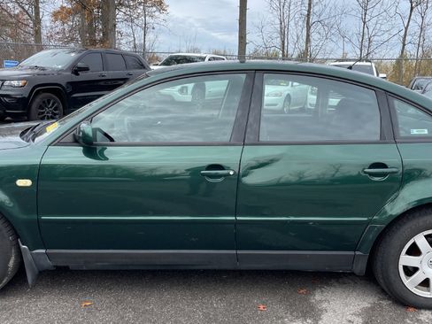 Used 1999 Volkswagen Passat GLS image 7