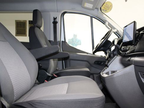 Used 2024 Ford Transit 350 XLT RWD image 22