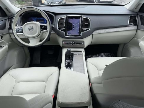 Used 2023 Volvo XC90 B6 Plus AWD/4WD image 8