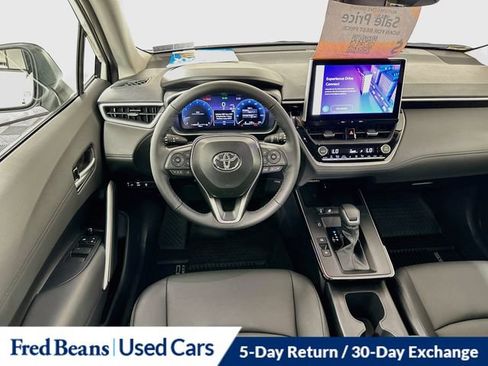 Used 2026 Toyota Corolla Cross XLE AWD/4WD image 29