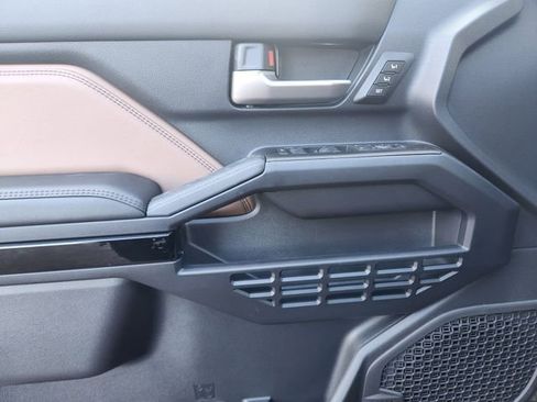 New 2026 Toyota 4Runner Limited image 12