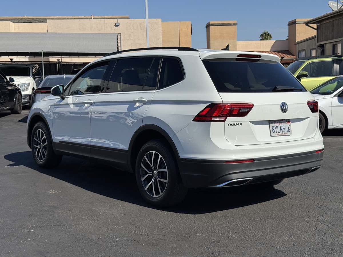 Used 2021 Volkswagen Tiguan S FWD image 9