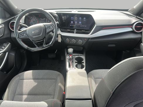 Used 2024 Chevrolet Trax RS w/ Driver Confidence Package FWD image 9