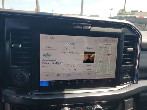 New 2026 Ford F250 Lariat w/ Black Appearance Package image 17