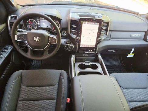New 2026 RAM 1500 Big Horn AWD/4WD image 16