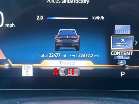 Used 2024 BMW iX xDrive50 w/ Sport Package AWD/4WD image 24