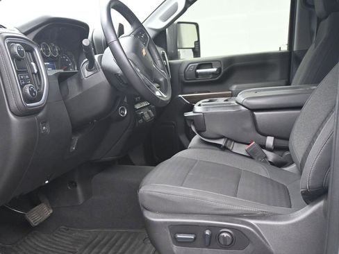 Used 2022 Chevrolet Silverado 2500 LT w/ Convenience Package RWD image 13