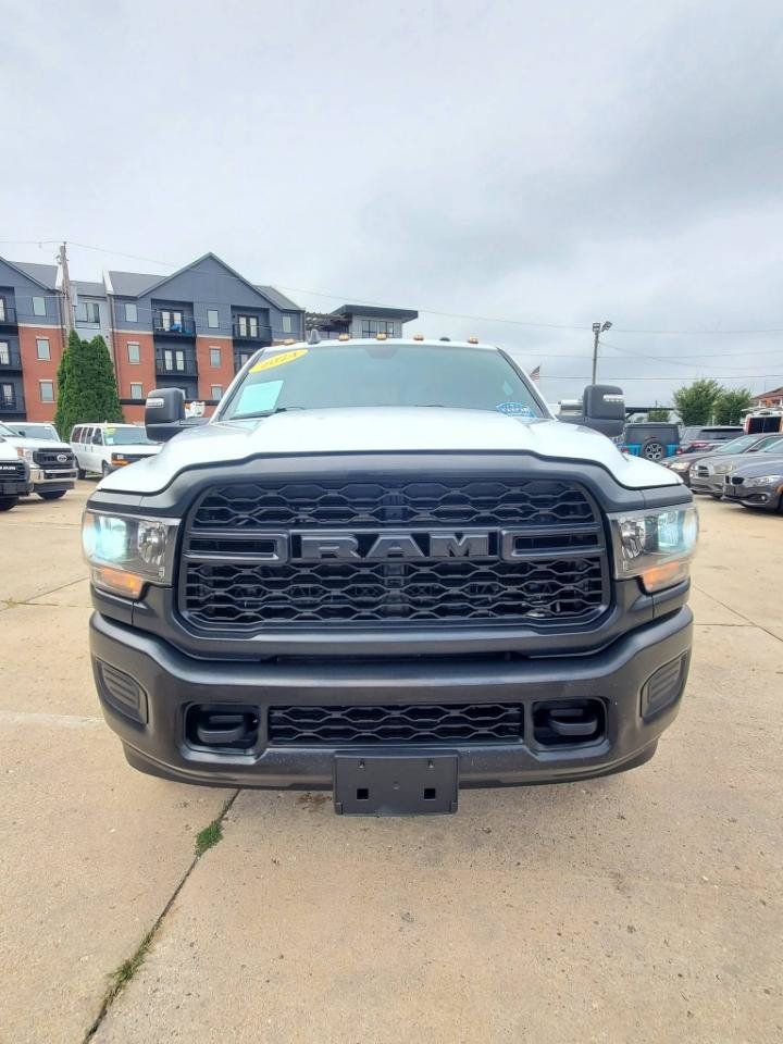 Used 2024 RAM 3500 Tradesman AWD/4WD image 3