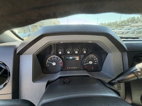 Used 2011 Ford F250 XL w/ PWR Equipment Group image 11