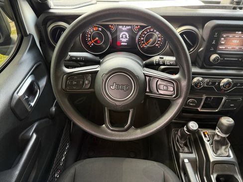 Used 2020 Jeep Wrangler Unlimited Sport image 11